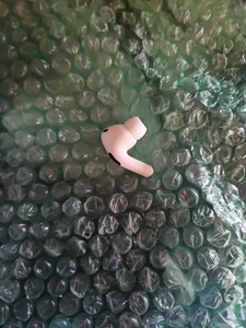 Airpods Pro 2nd Gen Earbud (RIGHT) - Picture 1 of 5