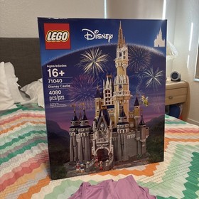 LEGO Disney: Disney Castle (71040) NEW SEALED IN BOX PERFECT CONDITION