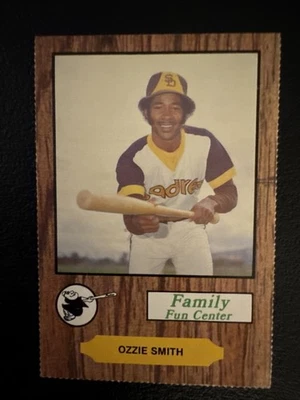 Ozzie Smith - 1979 Family Fun Center - #3 - HOF - Padres, Cardinals - Image 1 of 4
