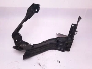 HEADLIGHT SUPPORT BRACKET RIGHT fits MERCEDES-BENZ E500 2003 - Picture 1 of 5