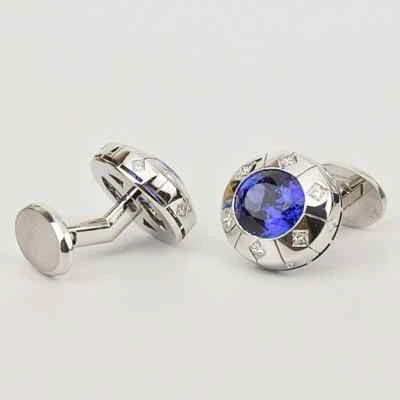 Beautiful Purplish Blue Oval Shape 13.CT Tanzanite & White CZ Luxurious Cufflink - Image 1 of 4