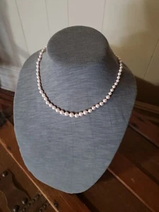 Vintage signierte Worthington edle klassische kunstrosa weiße Perlen Halskette 18 Zoll - Bild 1 von 2