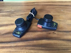 Vintage Atari 2600 Paddle Controllers Video Game Turn Button - Canadian Seller - Picture 1 of 10