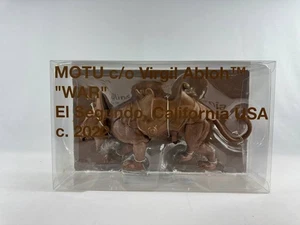 Figura de coleccionista He-Man Mattel Creations Virgil Abloh x MOTU Battle Cat War - Imagen 1 de 3