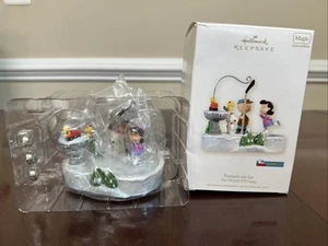Hallmark Andenken Ornament "Peanuts on Ice" 2008, Sound & Motion Handarbeit NOS - Bild 1 von 12