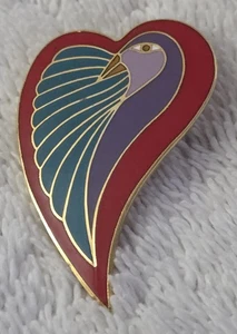 Vintage Laurel Burch Colorful Red Purple Blue Enamel Dove Heart Gold Brooch Pin - Picture 1 of 3