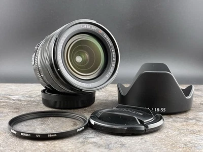 Fujifilm XF18-55mmF2.8-4 R LM OIS X-mount lens MIJ *near mint* 9754 - Image 1 of 4