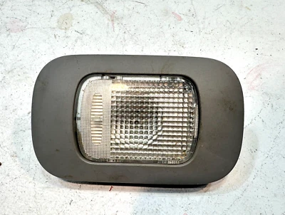 Luz de lectura lateral superior Honda Pilot 2016-2022 lámpara de cortesía con cubierta de moldura OEM Foto 1 de 4