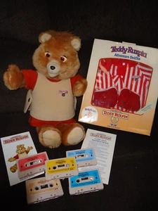 Teddy Ruxpin Lot Working Bear 1984/85 With Outfit & Cassette Tapes Booklets - Picture 1 of 6