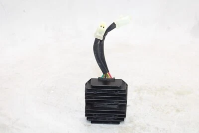 SYM 200i 2020 OEM rectificador regulador de voltaje Foto 1 de 4