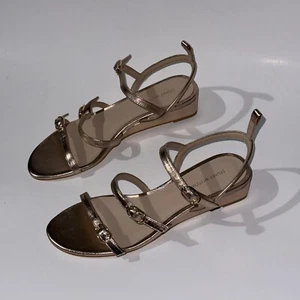 Sandalias de cuero Stuart Weitzman con correa de cuña de oro rosa para mujer 7,5 - Imagen 1 de 7