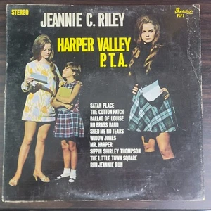 Jeanie C. Riley Vinyl Record With Original Cover Harper Valley PTA - Picture 1 of 17