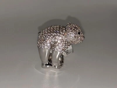 Anillo 3D de piedras preciosas de circón blanco de oso polar Victoria Wieck para mujer talla 9 Foto 1 de 4