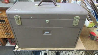 KENNEDY 520 7 Drawer Machinist Toolbox Felt Lined Drawers  Excellent CONDITION - Image 1 of 4