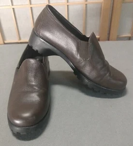 DANELLE SZ 8 1/2 M BROWN LEATHER SLIP ON WOMEN MULES LOAFERS MOVER 8.5 M - Picture 1 of 12