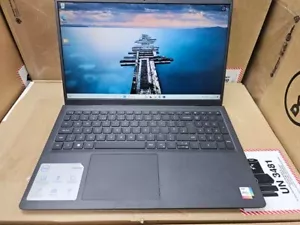 Dell Inspiron 15 3520 12th Gen Intel i7-1255U 16GB RAM 512GB HD Iris Xe WIFI W11 - Picture 1 of 18
