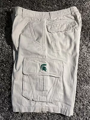 Michigan State Spartans Mens 34 Chiliwear Khaki Beige Cargo Pocket Shorts VGUC - Image 1 of 4