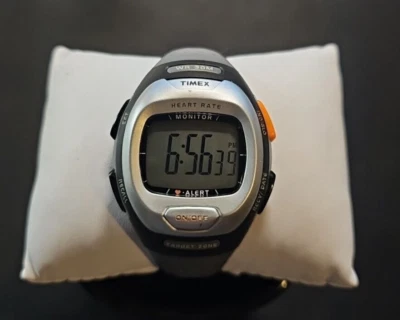 Reloj LCD Digital Unisex TIMEX Negro/Gris - Monitor HR - Indiglo - T5G981 Funciona Foto 1 de 3