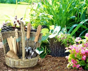 Personalised Gardening Tool Set Willow Trug, Fathers Day Garden Gift Set Birthd - Picture 1 of 10