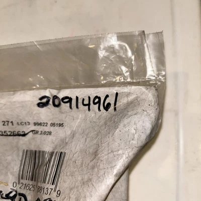 NEW OEM GM 20914961 Fuel Tank Filler Cap Buick Lucerne Cadillac DTS 2007-2011 - Image 1 of 4