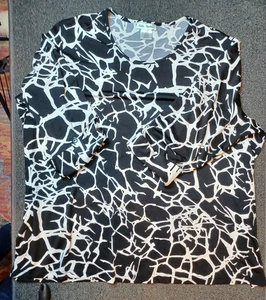 Top Ulla Popken 28 30 Poliéster Spandex Estampado Blanco y Negro Mangas con lengüeta - Imagen 1 de 7