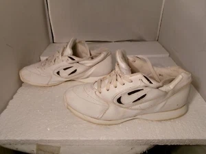 Vintage 1995 Nike Cheer Cheerleading Shoes Sneakers Women 9.5 White 172006-111 - Picture 1 of 18