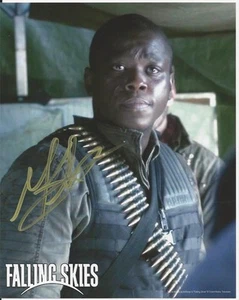 Mpho Koaho - Falling Skies signed photo - Picture 1 of 1
