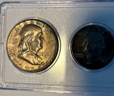 1958 P TONED MINT SET IN PLASTIC HOLDER.P MINT ONLY & VERY NICE CH BU - Image 1 of 4