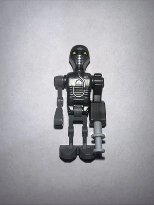 LEGO Star Wars 2-1B Medical Droid Badge W/ Letter T Pattern Minifigure SW0282 - Image 1 of 2