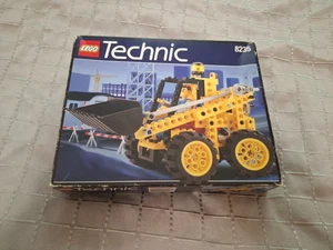 Lego Technic: Front End Loader 8235 Radlader komplett  - einmal Aufgebaut - Bild 1 von 1