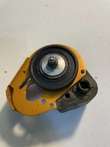 Vintage RC10 Team Associated 6 Gear Transmission Gold Motor Plate - Picture 1 of 4
