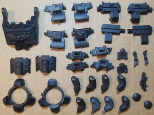 Space Marines - Brutalis Dreadnought - Sarcophagus Bolt Rifles Feet - Bits 40K - Picture 1 of 1