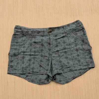 Pantalones Cortos Para Mujer Maurices Gris Neutro Carga Mezcla Lino Ligeros 3" 7/8 Foto 1 de 4