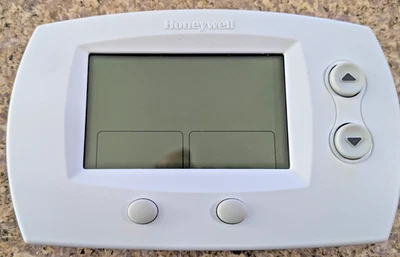 NEW Honeywell Home TH5220D1029 FocusPRO 5000 Digital Thermostat - Premier White - Image 1 of 2