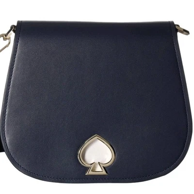 Kate Spade Suzy 扇贝大号鞍袋海军蓝-白色-全新-无肩带 — 第 1/4 张图片