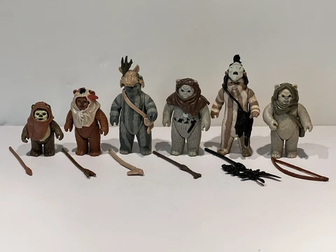 Vintage Star Wars ROTJ Ewok Lot Complete Original 6 Figures w/cardbacks+ 2 Coins Cover