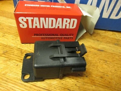 Nuevo 1982 1983 Buick Skylark Chevrolet Celebrity Efe Relé Hecho en Estados Unidos Ry75 Foto 1 de 4