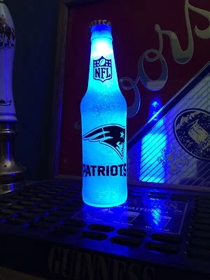 NFL New England Patriots futebol 12 oz garrafa de cerveja luz lâmpada LED placa ingressos - Imagem 1 de 3
