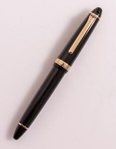 Sailor Fountain Pen 1911 Profit 21K Black 21K Gold Nib H-M Mint NOS