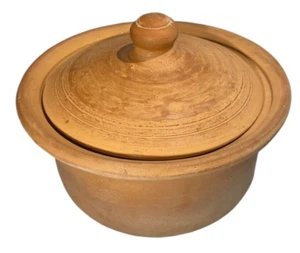 Clay Earthen Round Cooking/Casserole Pot w/Lid Unglazed Terracotta - Picture 1 of 10