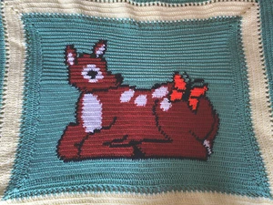Manta de bebé vintage hecha a mano ciervo con mariposa bambi ganchillo afgano - Imagen 1 de 9