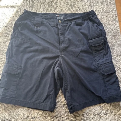 Pantalones cortos cargo 5.11 Tactical negros para hombre talla 38 Foto 1 de 2