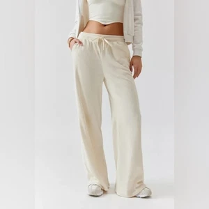 Beyond Yoga Tropez Frottee Pull-On Hose weites Bein creme Größe Large - Bild 1 von 10