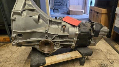 Porsche 944 reconstruido spec transmisión manual con LSD Foto 1 de 4