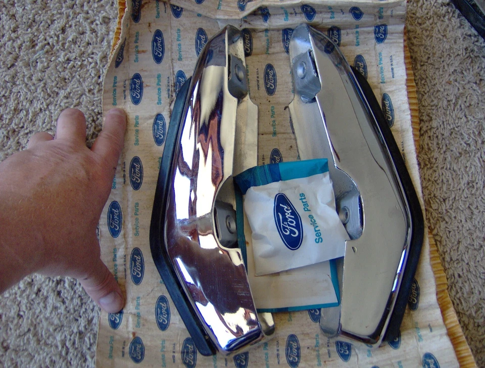 Protector de parachoques delantero Mercury Monterey 1971 1972 D1MY-17996-A Foto 1 de 1