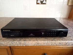 Pioneer F-204RDS FM/AM Digital Synthesizer Tuner WORKING PLEASE READ DISCRIPTION - Picture 1 of 24