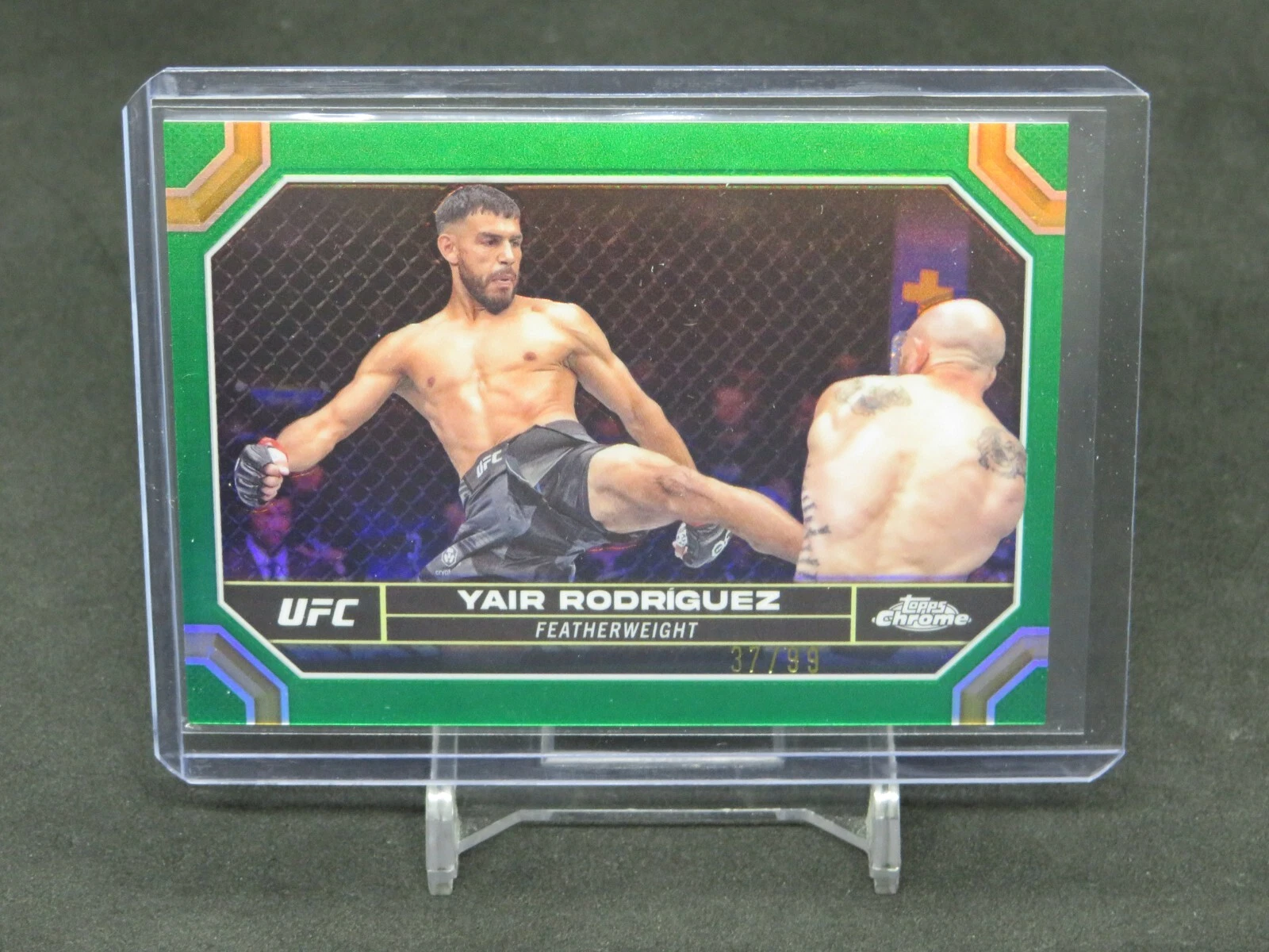 2024 TOPPS CHROME UFC YAIR RODRIGUEZ GREEN REFRACTOR /99 TH4