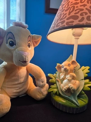 Lámpara infantil Disney Rey León Simba ~ BONO ~ 12" juguete de peluche Simba Foto 1 de 4