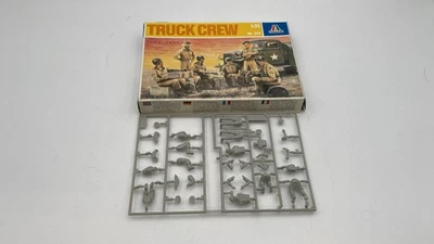  ITA325 Italeri Truck Crew 1/35 - Immagine 1 di 2