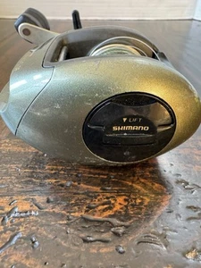 Shimano Curado Bantam CU-200 - Bait Casting - Fishing Reel RH - Picture 1 of 8